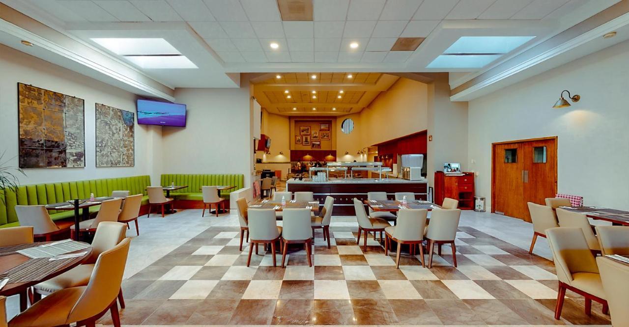 Plaza Camelinas Hotel เกเรตาโร ภายนอก รูปภาพ