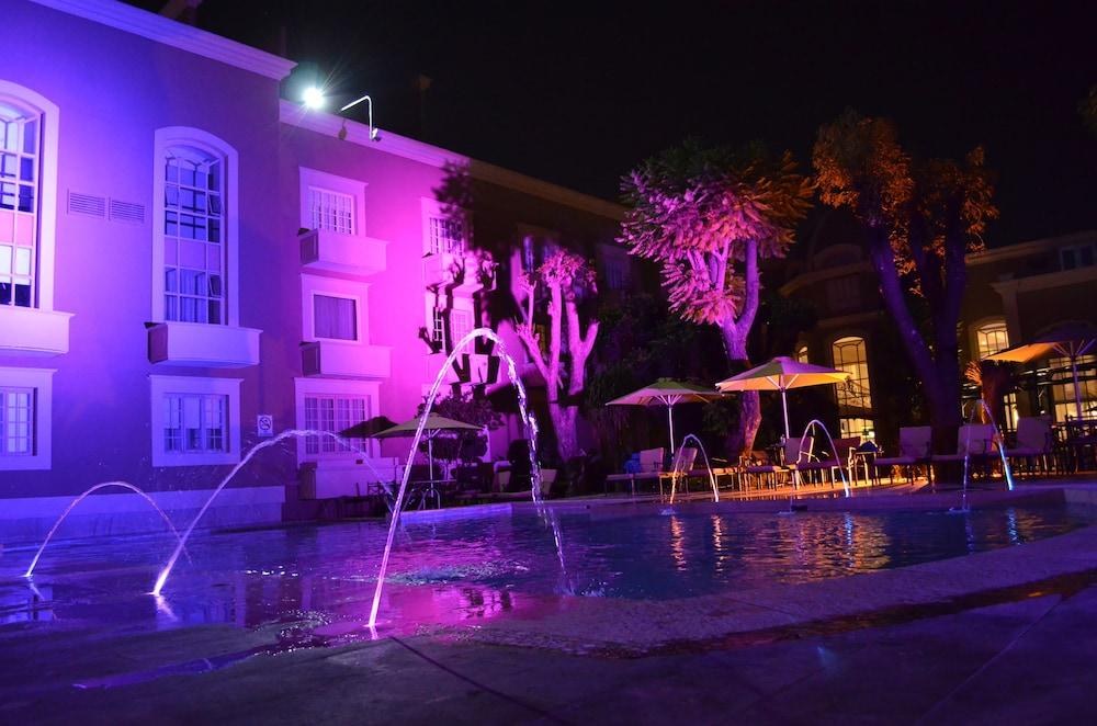 Plaza Camelinas Hotel เกเรตาโร ภายนอก รูปภาพ